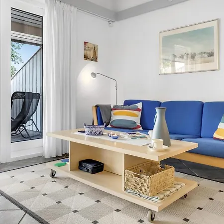 Apartment In Aakirkeby *
